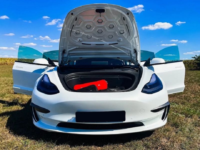 Tesla Model 3 • 2019 • 133,000 km 9