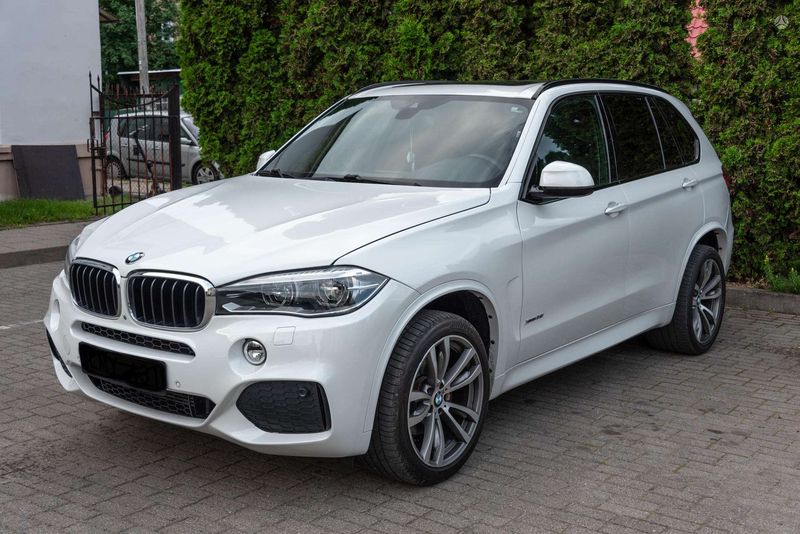 BMW X5 • 2014 • 189,000 km 31