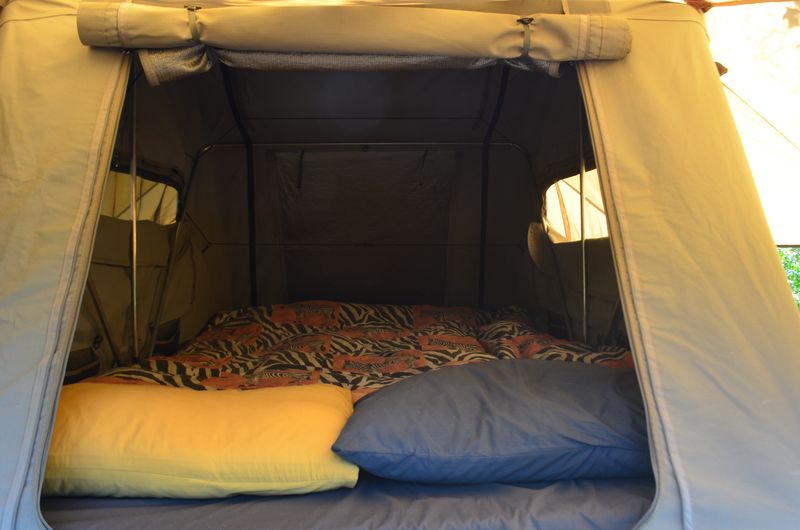 Toyota Land Cruiser • 1998 • 290,000 km 11