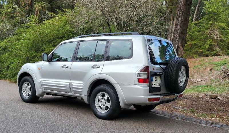 Mitsubishi Pajero • 2001 • 320,000 km 1