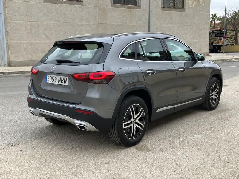 Mercedes-Benz GLA • 2022 • 12,076 km 5