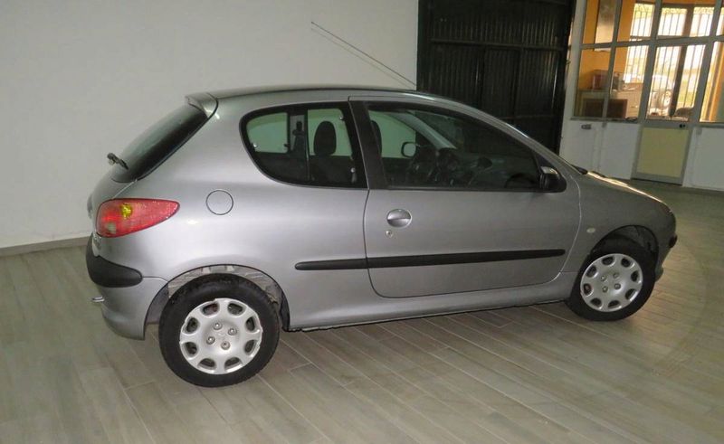 Peugeot 206 • 2004 • 100,000 km 2