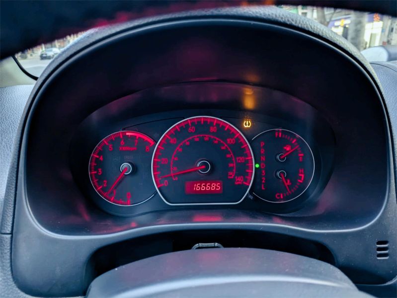 Suzuki SX4 • 2008 • 200,000 km 2