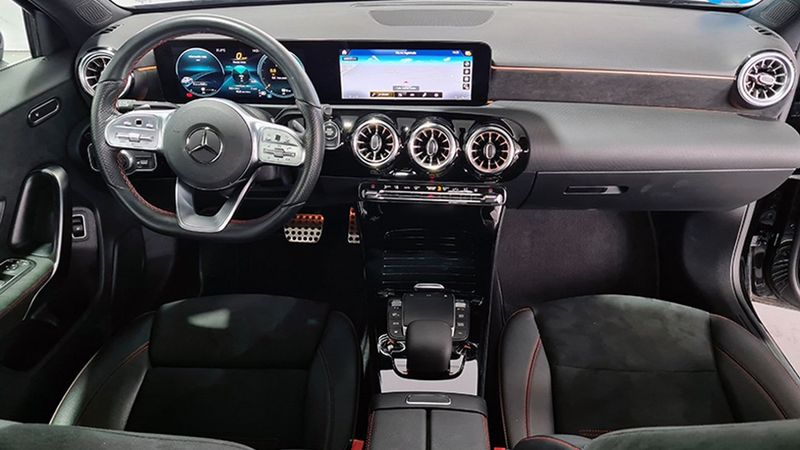 Mercedes-Benz A-Class • 2021 • 30,786 km 1