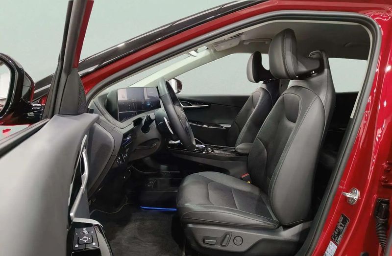 Kia Niro EV • 2024 • 28,018 km 4