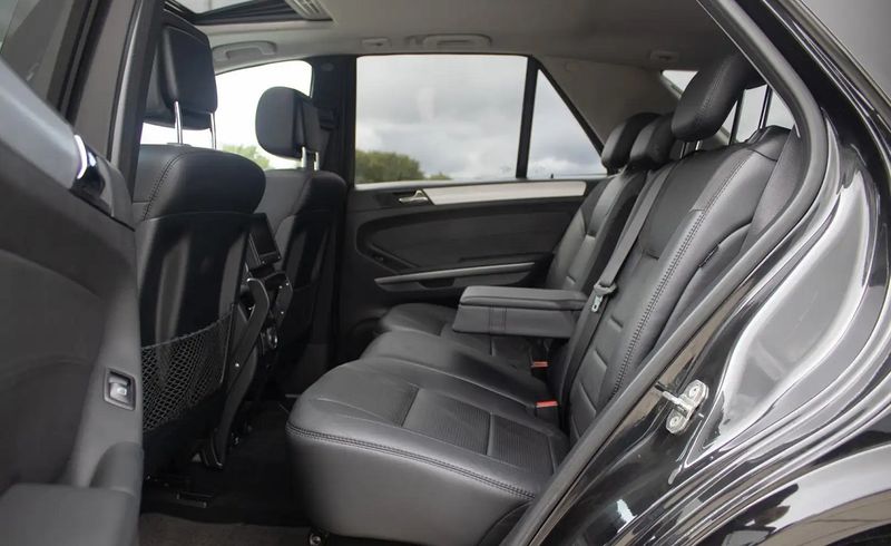 Mercedes-Benz M-Class • 2006 • 116,000 km 10