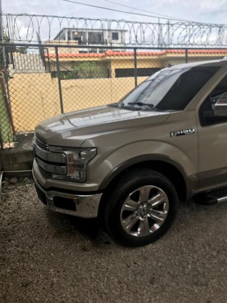 Ford F-150 • 2018 • 67,000 km 2