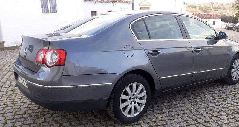 Volkswagen Passat • 2008 • 200,000 km 2