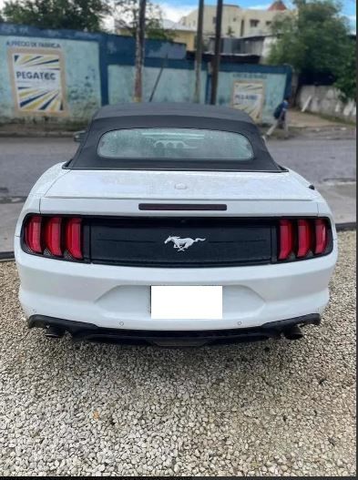 Ford Mustang • 2018 • 80,000 km 3