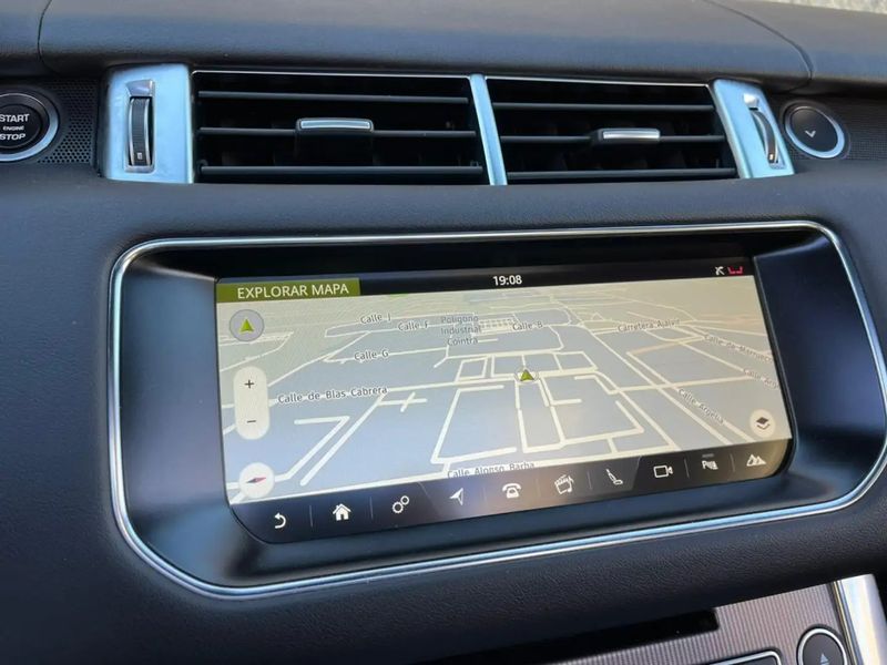 Land Rover Range Rover Sport • 2017 • 159,000 km 4