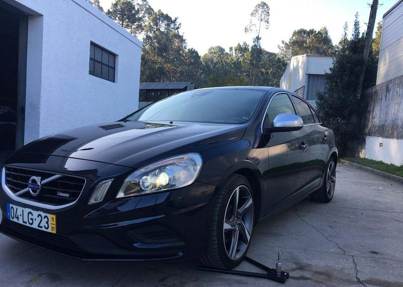 Volvo S60 • 2011 • 19,000 km 1