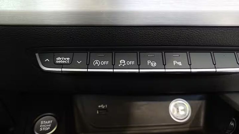 Audi A5 Cabriolet • 2021 • 68,404 km 12