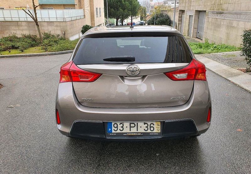 Toyota Auris • 2014 • 150,000 km 4