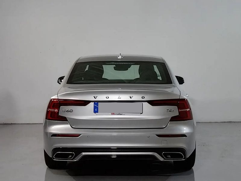 Volvo S60 • 2020 • 52,950 km 3