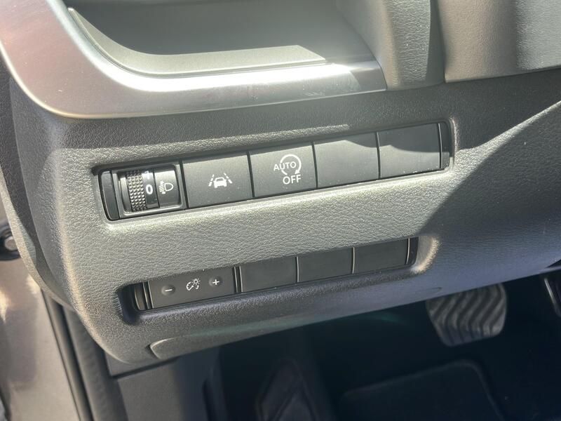 Nissan Qashqai • 2024 • 11,297 km 35