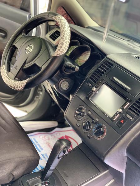 Nissan Tiida • 2011 • 133,000 km 1