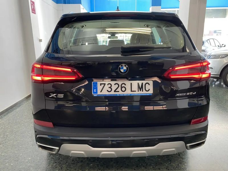 BMW X5 • 2021 • 89,000 km 3