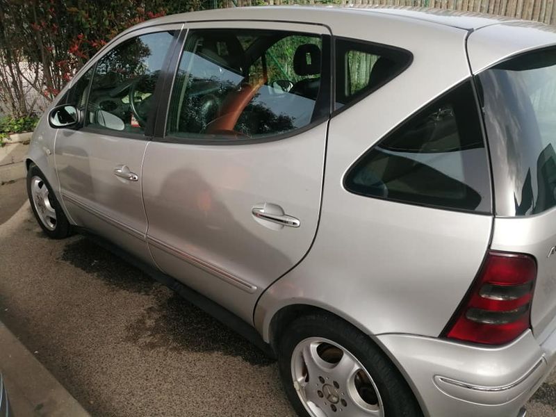 Mercedes-Benz A-Class • 2012 • 87,000 km 6
