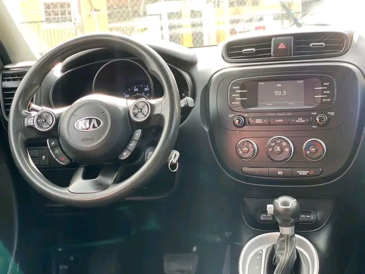 Kia Soul • 2018 • 50,000 km 3