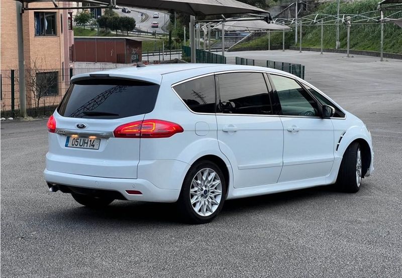 Ford C-Max • 2013 • 200,000 km 2