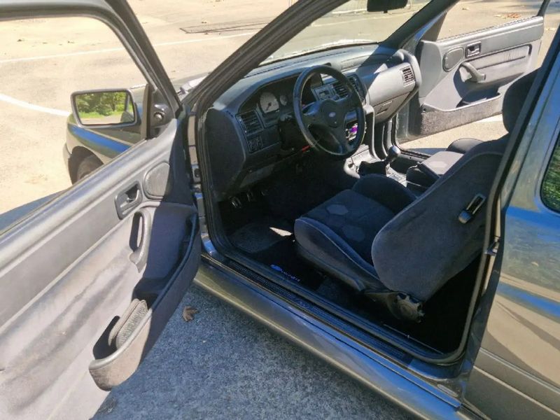 Ford Escort • 1993 • 130,000 km 13