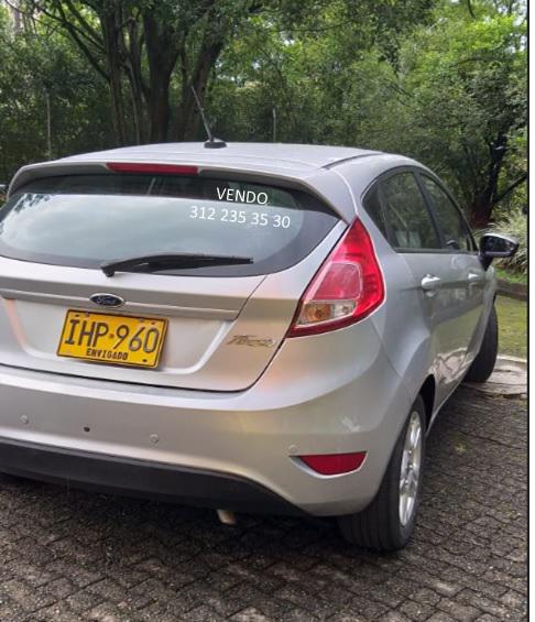 Ford Fiesta • 2015 • 33,000 km 5