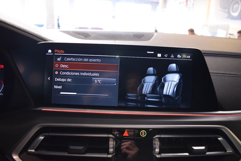 BMW X5 • 2022 • 38,900 km 11