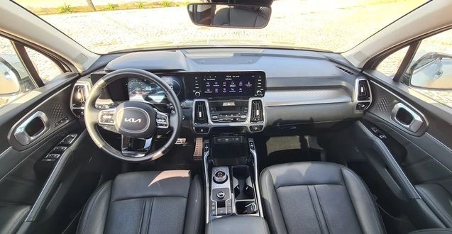 Kia Sorento Hybrid • 2023 • 20,600 km 5