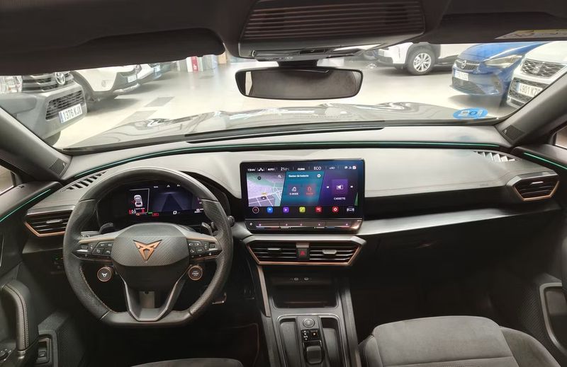 Seat Leon • 2023 • 25,004 km 5