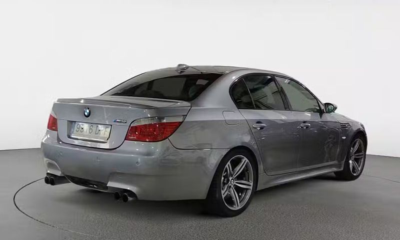 BMW M5 • 2005 • 128,313 km 8