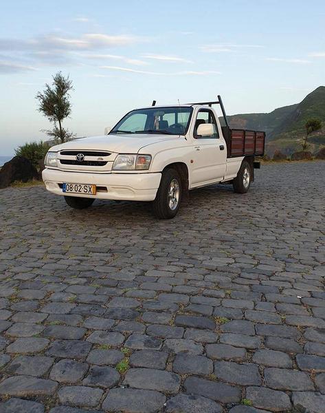 Toyota Hilux • 2002 • 190,000 km 1