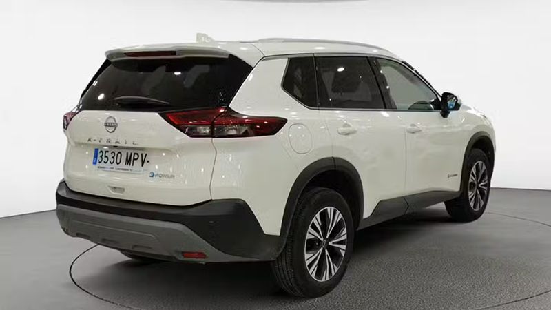 Nissan X-Trail • 2024 • 13,843 km 2