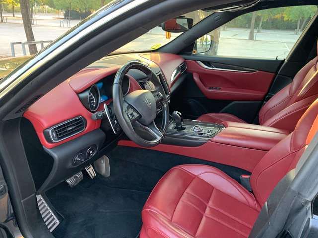 Maserati Levante • 2017 • 64,500 km 8