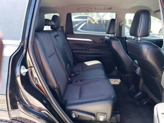 Toyota Highlander • 2017 • 10,000 mi 6