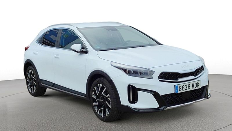 Kia Cee`d • 2023 • 45,700 km 3