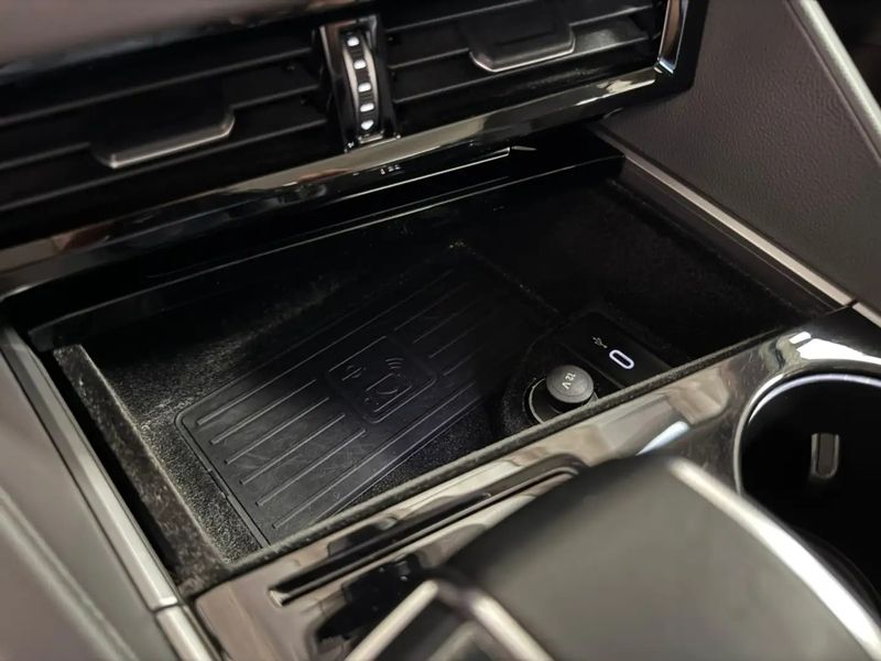 Volkswagen Touareg • 2021 • 96,000 km 17