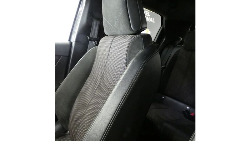 Citroën DS3 • 2022 • 35,320 km 12