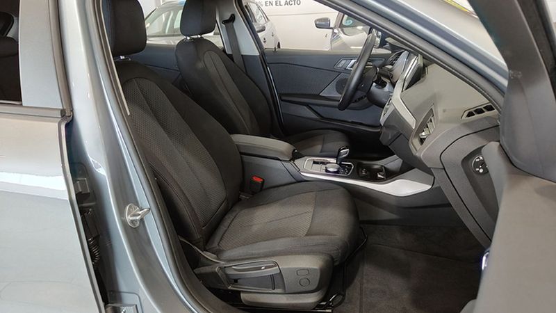 BMW 1 Series • 2024 • 2,600 km 14