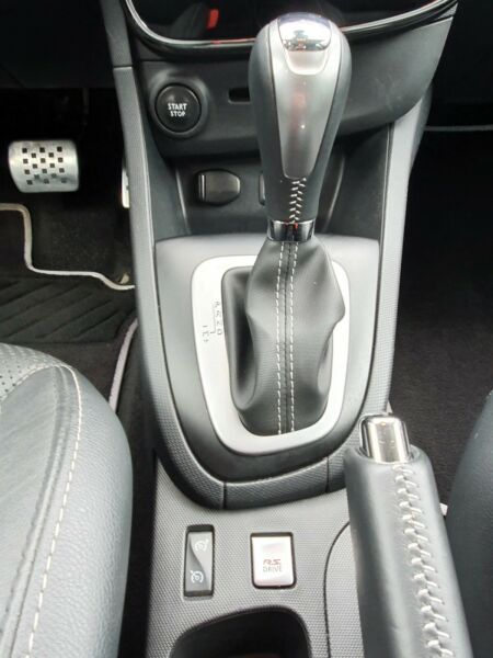 Renault Clio • 2014 • 98,594 km 16