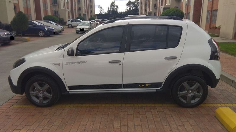 Renault Sandero • 2016 • 90,000 km 1