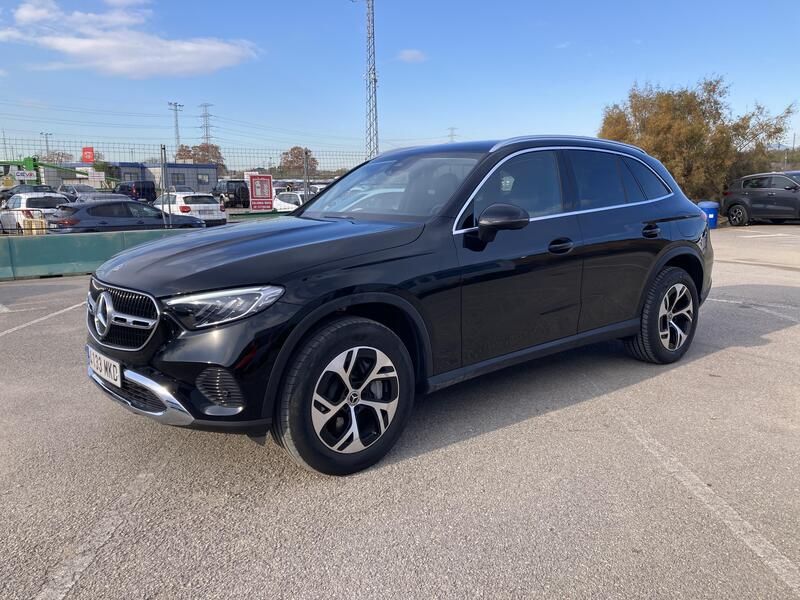 Mercedes-Benz GLC • 2023 • 12,662 km 1