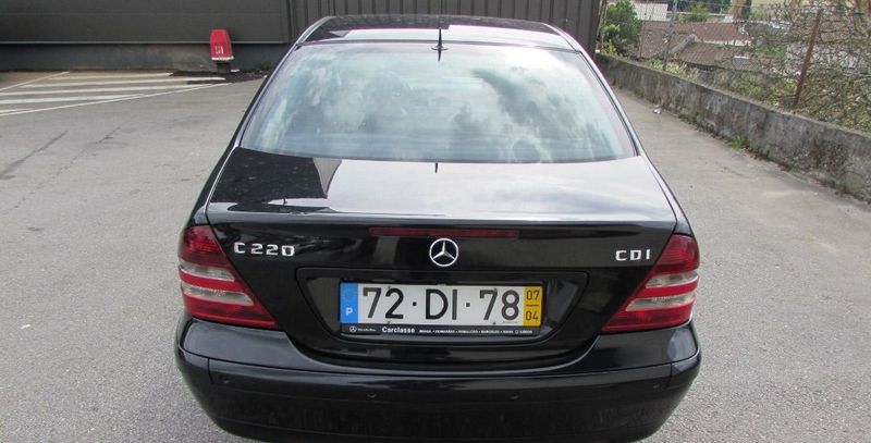 Mercedes-Benz C • 2007 • 80,000 km 2