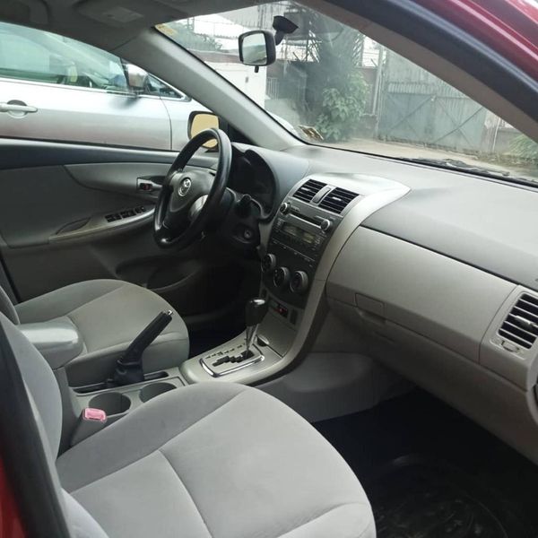 Toyota Corolla • 2013 • 21 km 2