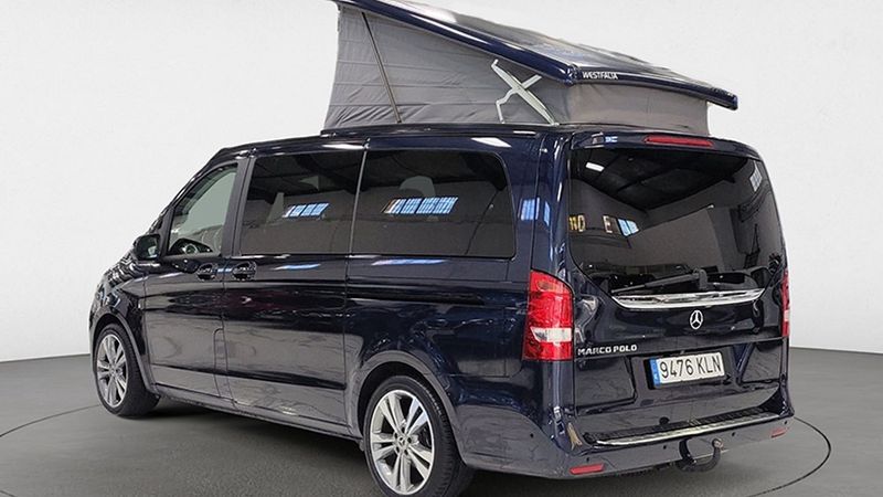 Mercedes-Benz 210 Van • 2018 • 99,731 km 4