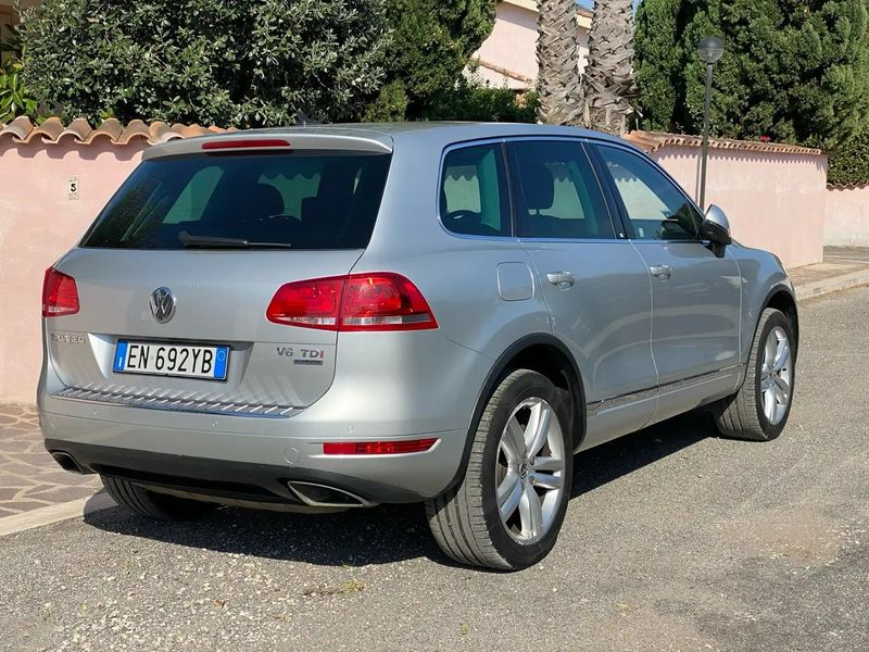 Volkswagen Touareg • 2012 • 215,000 km 3