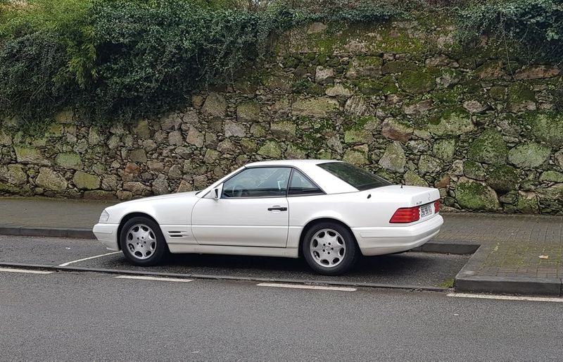 Mercedes-Benz SL • 1996 • 110,000 km 2