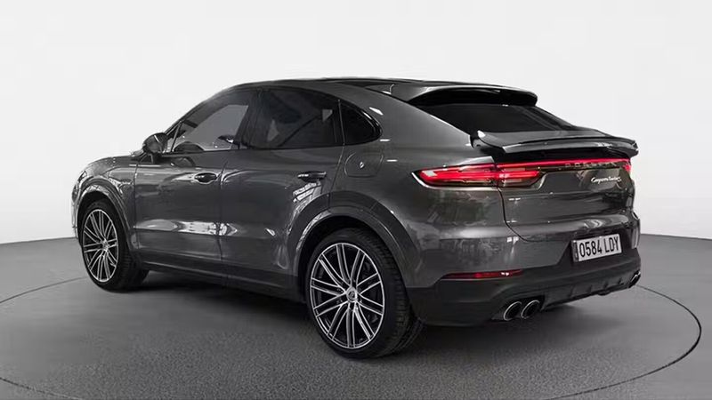 Porsche Cayenne • 2020 • 105,023 km 6