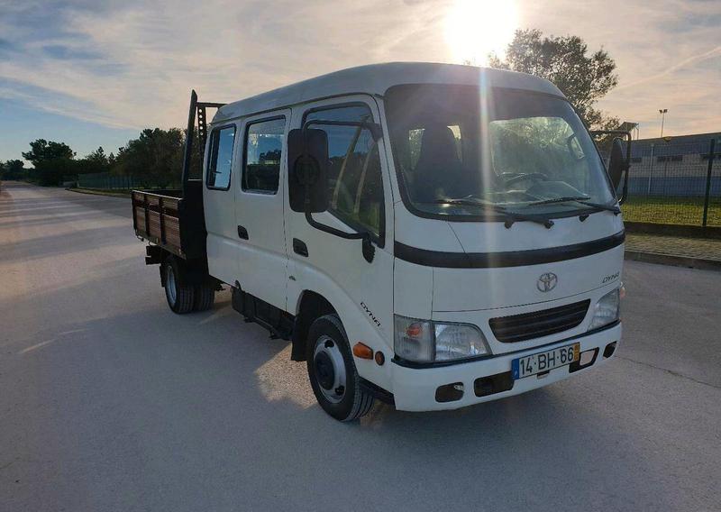 Toyota Hiace • 2006 • 190,000 km 3