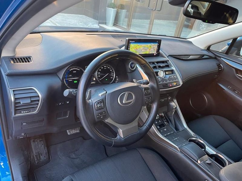 Lexus NX • 2020 • 20,000 km 4