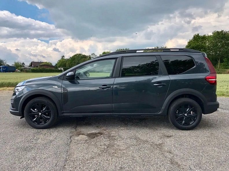 Dacia Lodgy • 2022 • 57,000 km 1